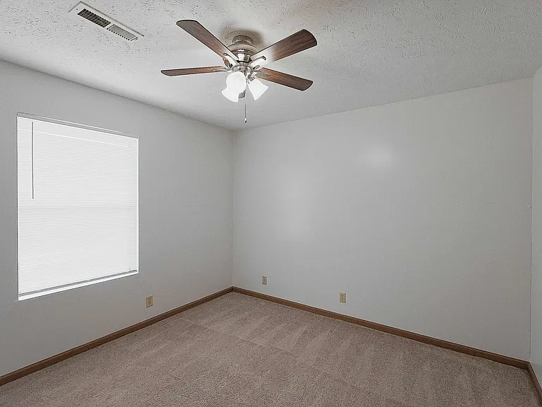 2221 S Street — Photo 21