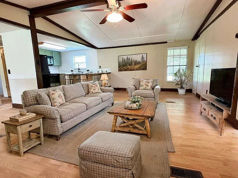 15518 Lake Apopka Rd — Photo 5