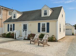 18 Washington Ave, Lavallette, NJ 08735