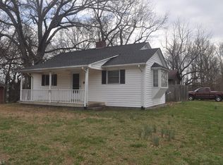 1940 Darwick Rd, Winston Salem, NC 27127