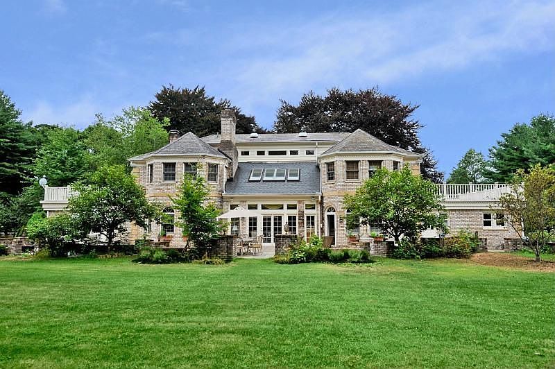 1st image of Grace Dr