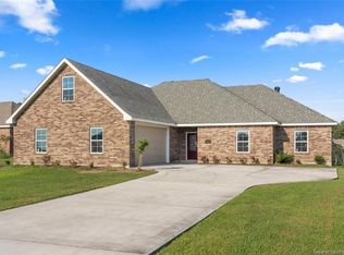 6824 Bonne Meadow Ln, Lake Charles, LA 70605