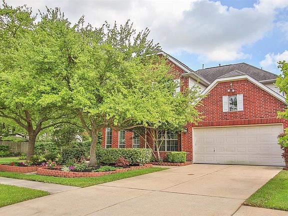 4th image of 15219 Chimney Hill Cir