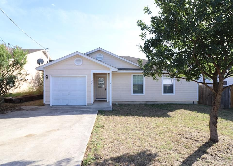1st image of 122 Amelia Ct