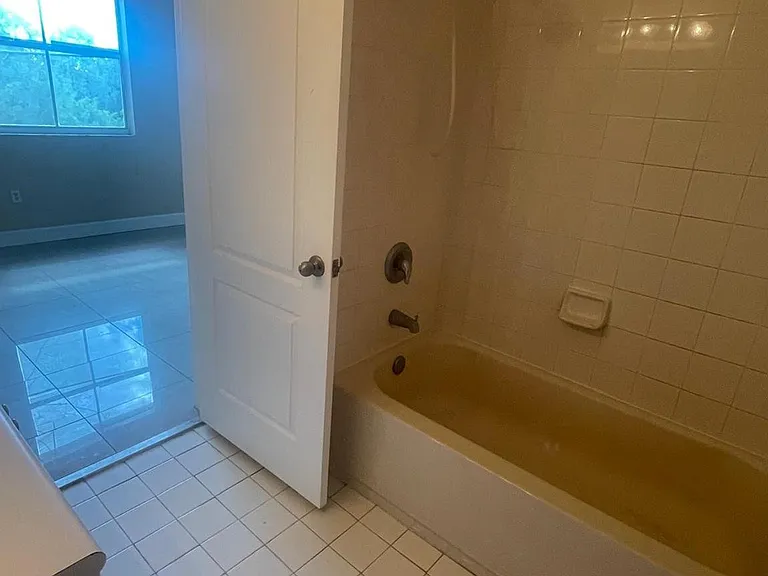 2903 SE 17th Ave #211 — Photo 20
