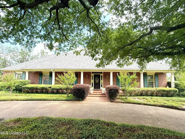 26 Woodgate Dr, Brandon, MS 39042