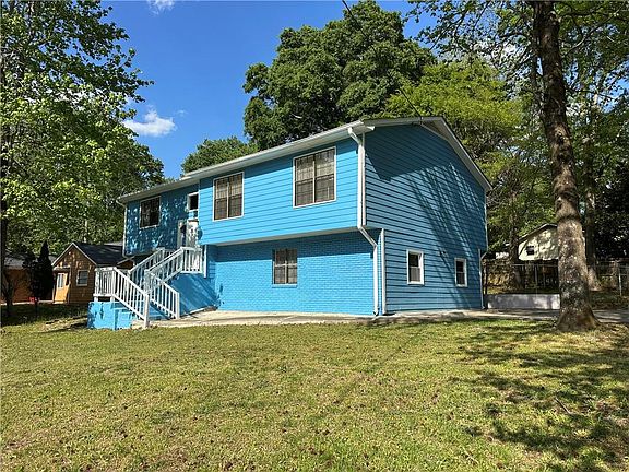 3rd image of 2447 Landington Way