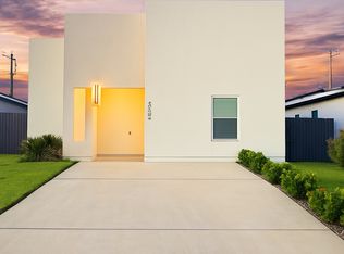 5702 Moses Loop, Laredo, TX 78046