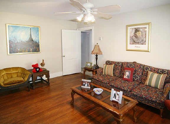 5th image of 10922 Castolon Dr