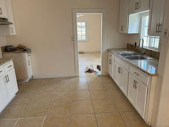 3rd image of 3810 58th St #1