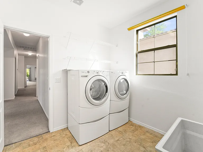 2123 W Maldonado Rd — Photo 33