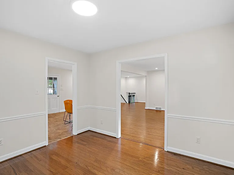 5024 Timbrook Ln — Photo 15
