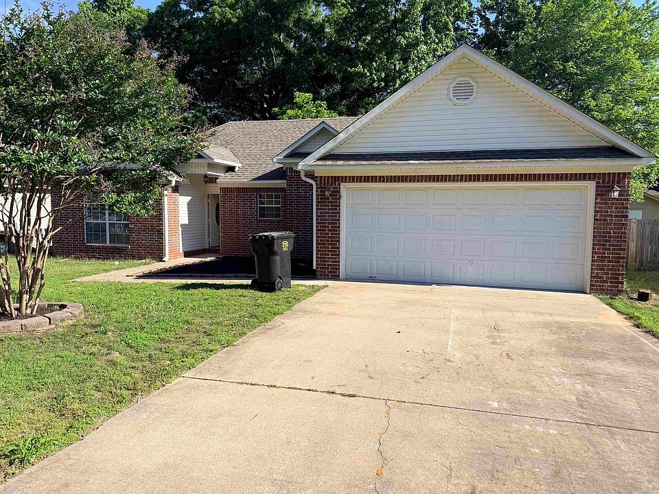 1st image of 30 Shamsie Dr