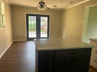 1523 N Englewood Ave, Tyler, TX 75702