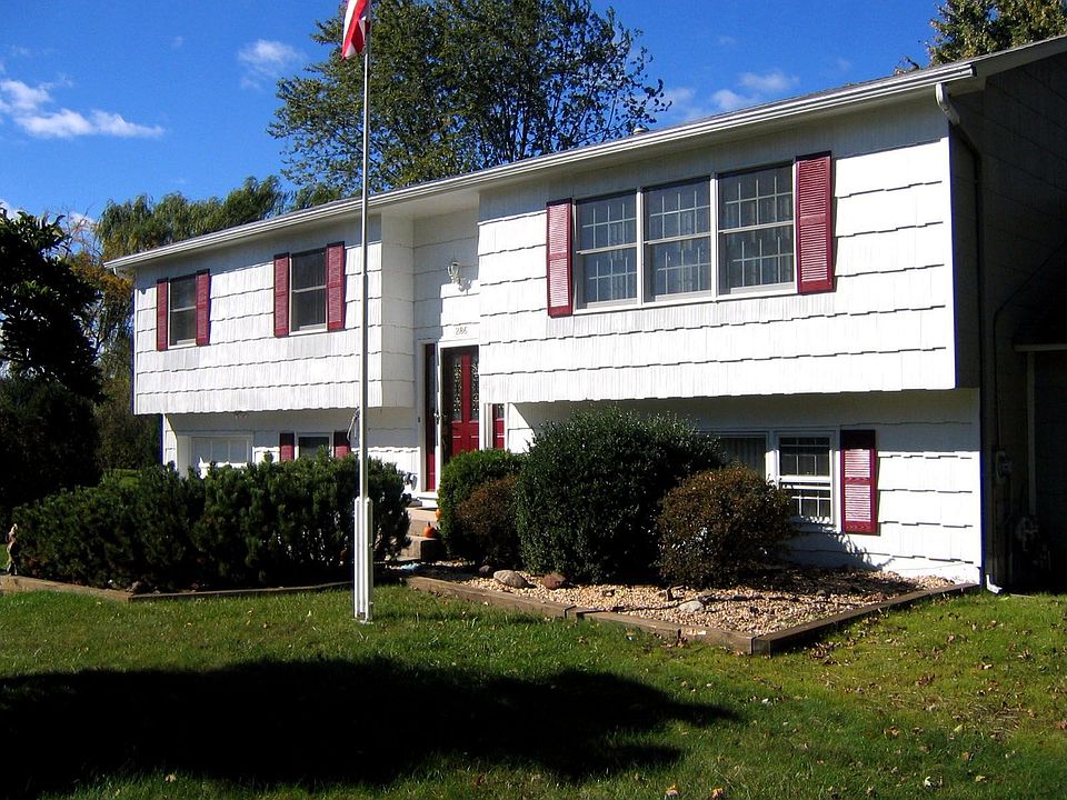 2nd image of 286 Cottage Rd