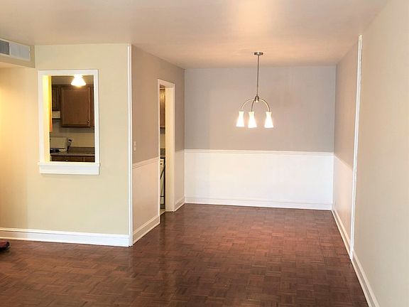2nd image of 5001 Carriageway Dr APT 110