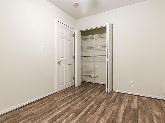 5th image of 256 Pacific Ave #1