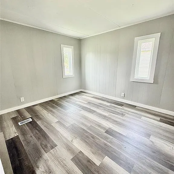 6 N Railroad St — Photo 11