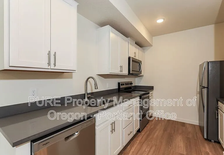 Halsey Crossing Apartments — Photo 44