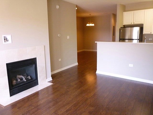 2nd image of 105 Lakeview Dr APT 401