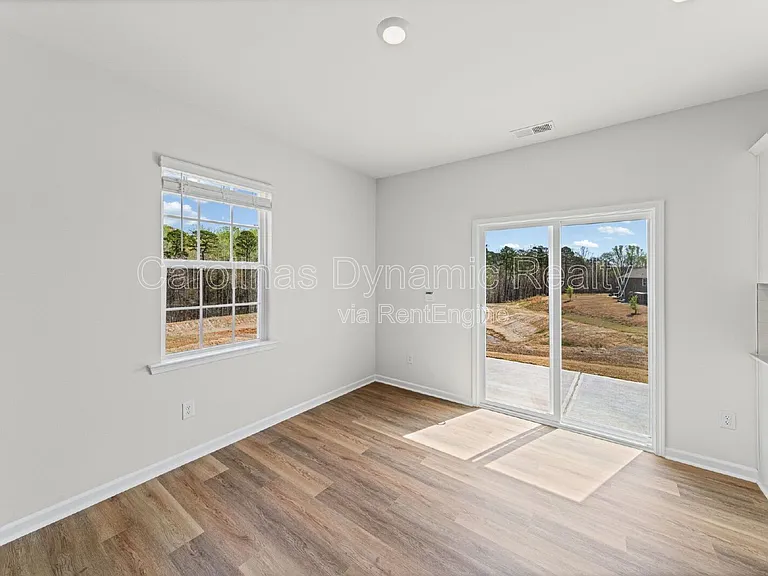 204 Calvin Creek Dr — Photo 18