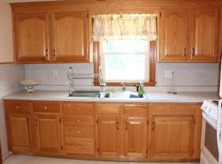 42 Como Rd, Hyde Park, MA 02136