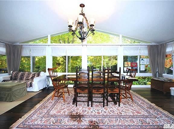 4th image of 20 Glamford Ave