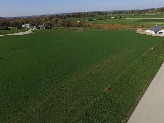 5th image of 7953 Tanglewood Trails Dr