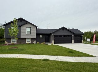 306 Katie Lynn Ct, Wentzville, MO 63385
