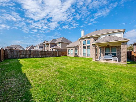 2nd image of 10010 Cypress Path