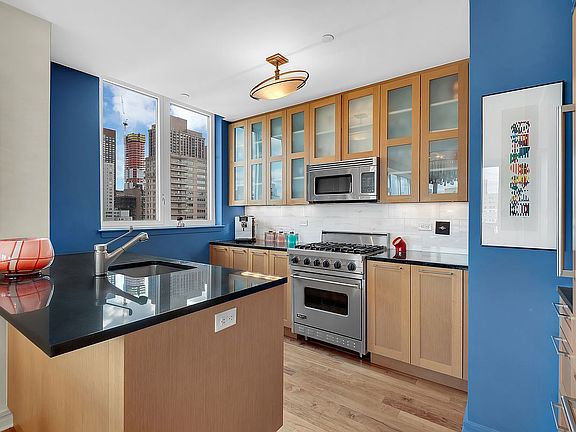 5th image of 200 W End Ave APT 21A