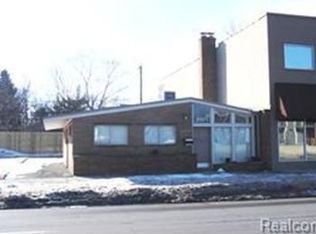 25571 Woodward Ave, Royal Oak, MI 48067
