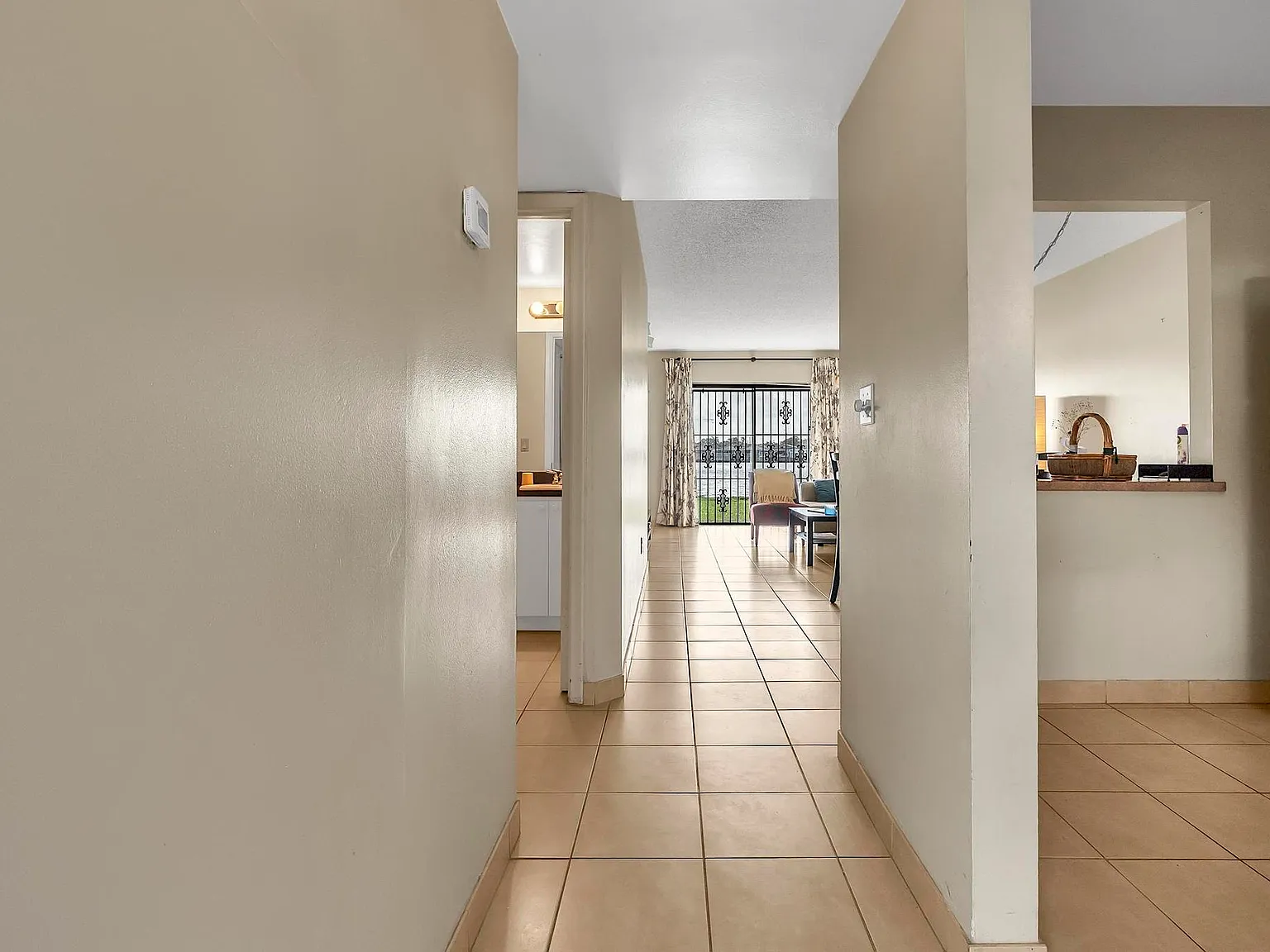 2 bed, 2.0 bath, 769 sqft, $2,200 — Photo 3
