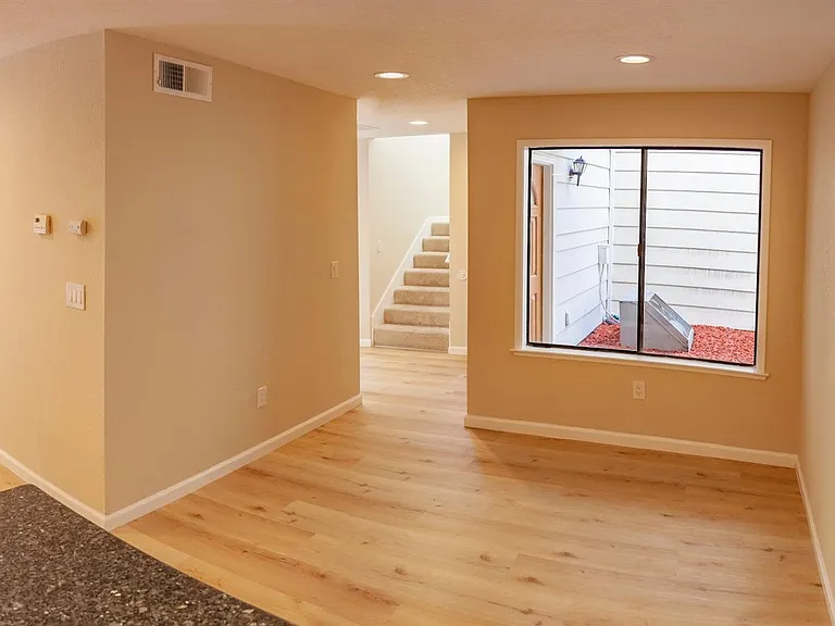 1931 Renoir Ave — Photo 3