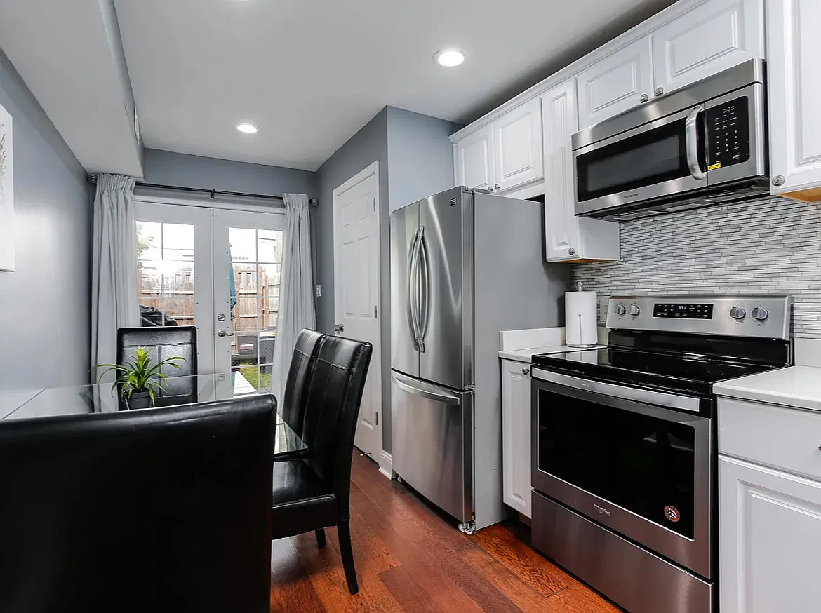 614 South Luzerne Avenue - 1 (Top Back Room) — Photo 4