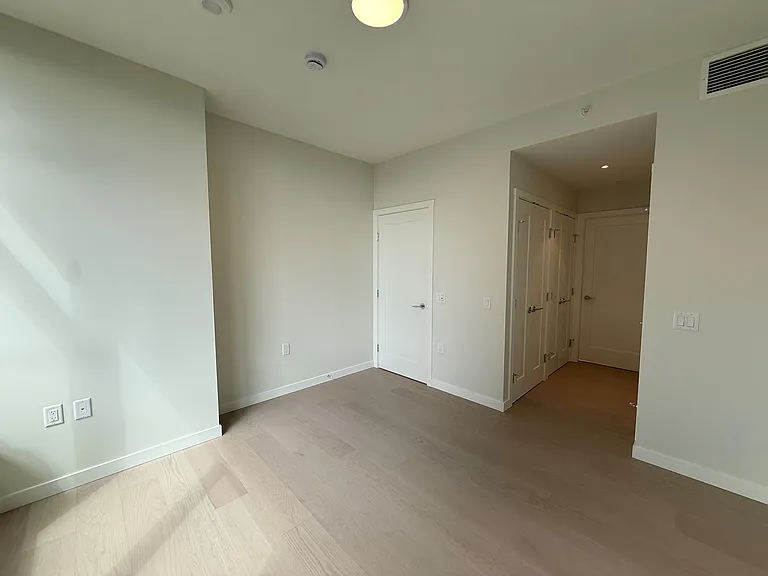 707 W 15th St #707 — Photo 20