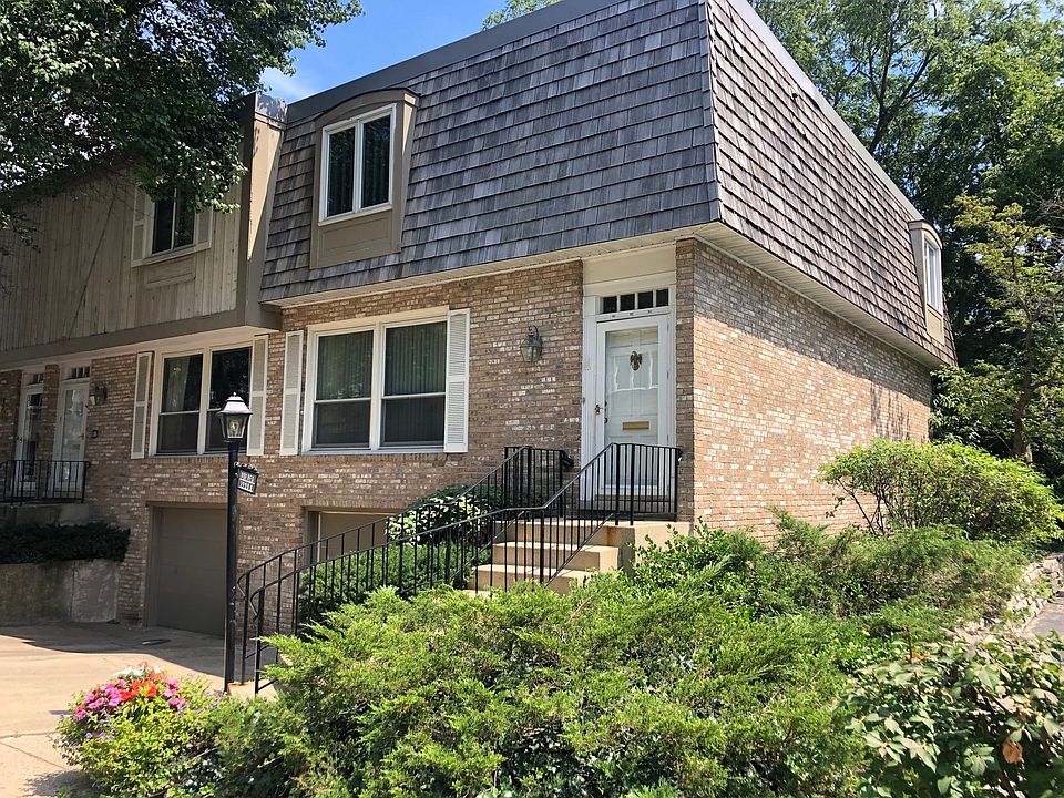 1st image of 1920 Wilmette Ave Unit A