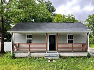 312 Harris St, Henderson, NC 27536