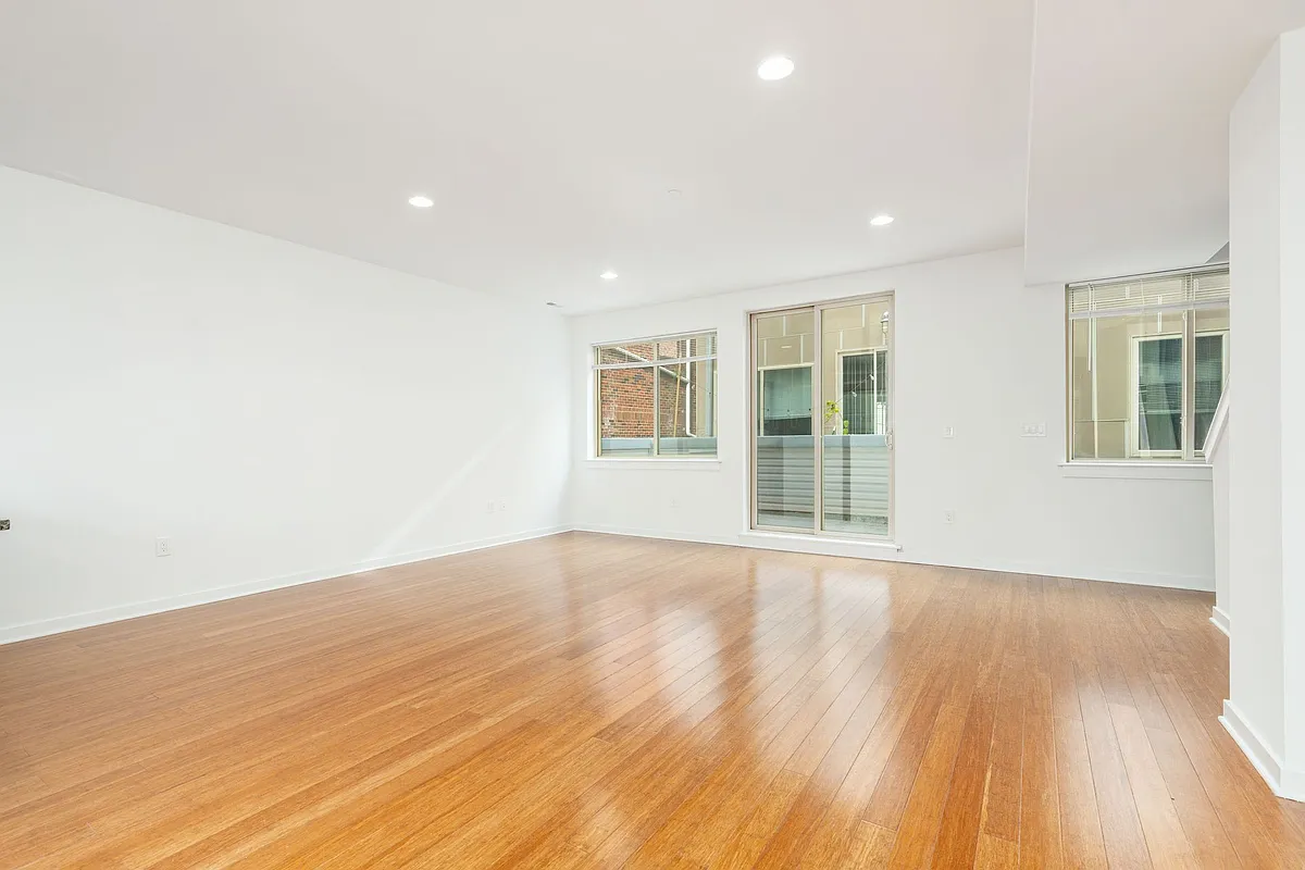 Building Photo - The Residences