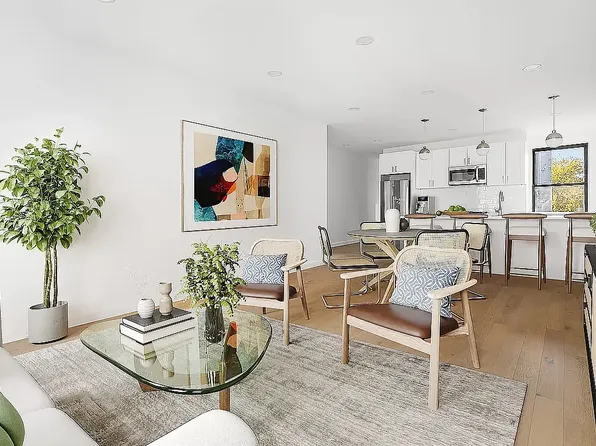 812 8th Avenue image 1 of 8