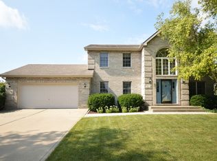 1103 Windsor Dr, Shorewood, IL 60404