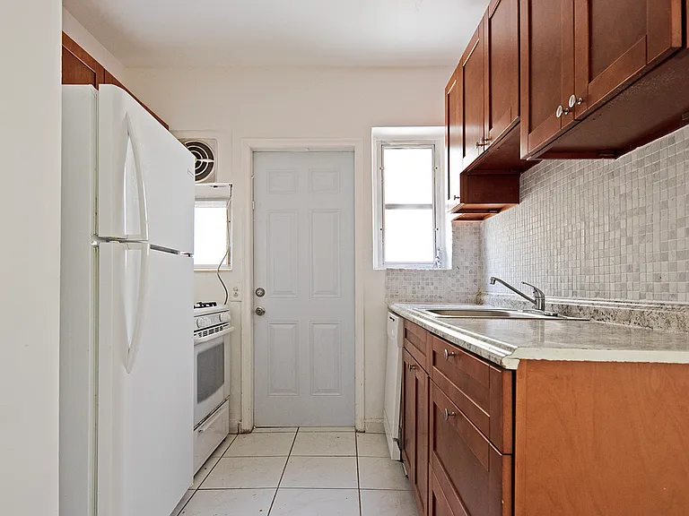 1735 Marseille Dr #2 — Photo 10