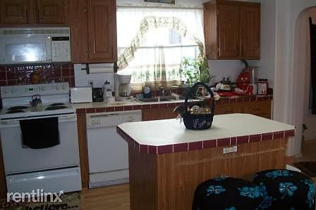 Kitchen otherside
