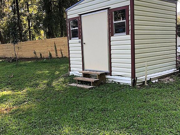 5th image of 4803 NW 105th Ln