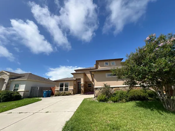 1825 Bay Landing Dr, Portland, TX 78374