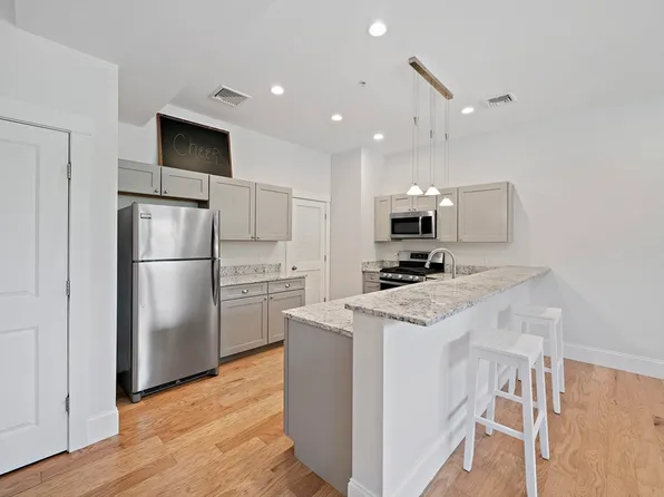 599 Washington St #12, Pembroke, MA 02359