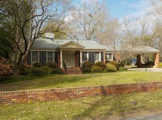 901 Henrietta St, Bennettsville, SC 29512
