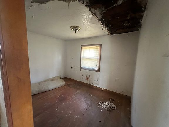 5th image of 2404 Springfield Rd