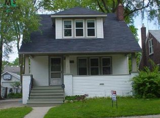 23084 Forest St, Oak Park, MI 48237