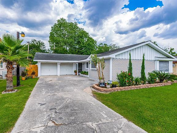 3rd image of 4522 Sage Cir